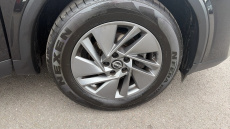 Nissan Qashqai 1.3 DiG-T MH Acenta Premium 5dr Petrol Hatchback